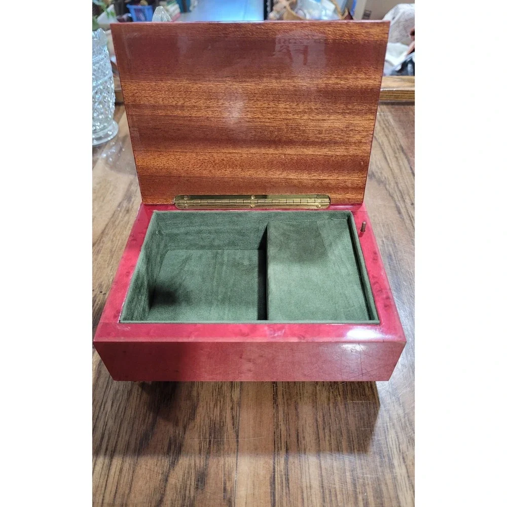 Jewerly Box Inlaid Swiss